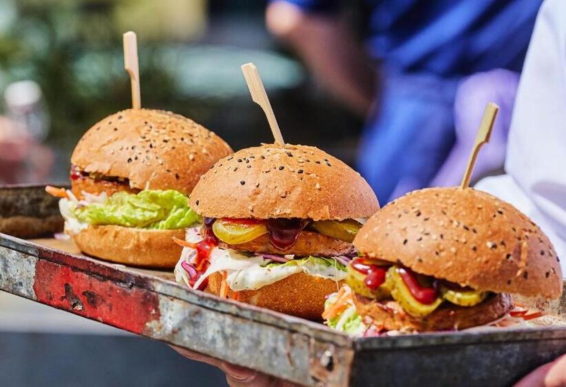 בית מלון כפרי Postillion Utrecht Bunnik