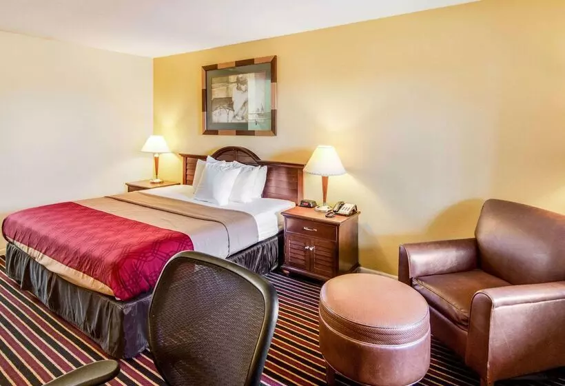 בית מלון כפרי Rodeway Inn & Suites Hwy 290 Nw