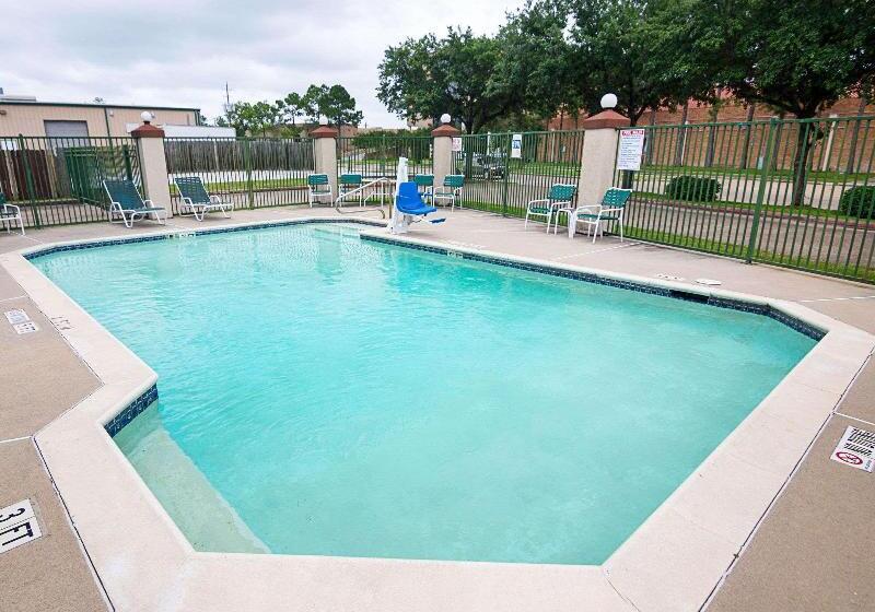 هتل Rodeway Inn & Suites Hwy 290 Nw