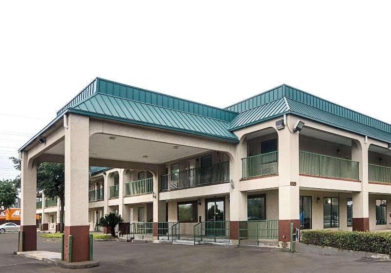 هتل Rodeway Inn & Suites Hwy 290 Nw