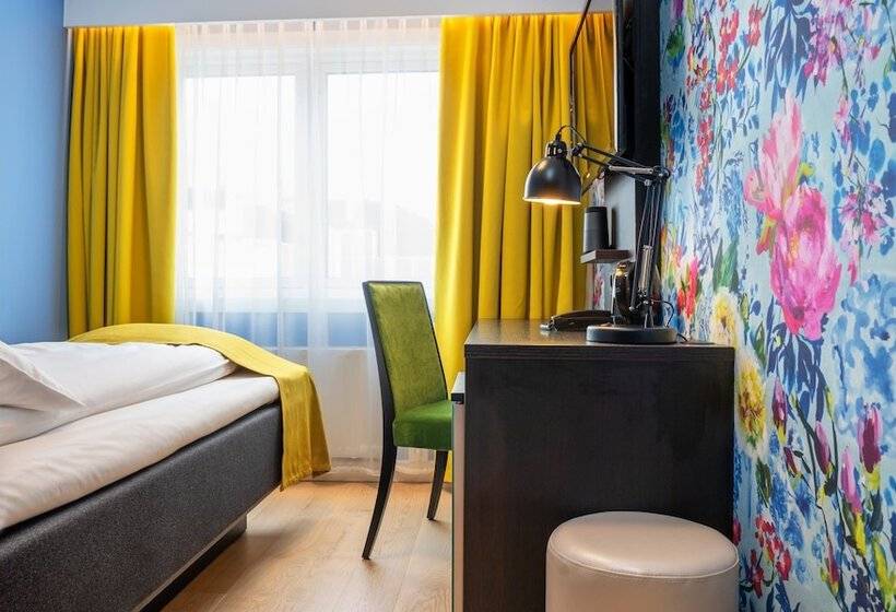 Thon Hotel Moldefjord