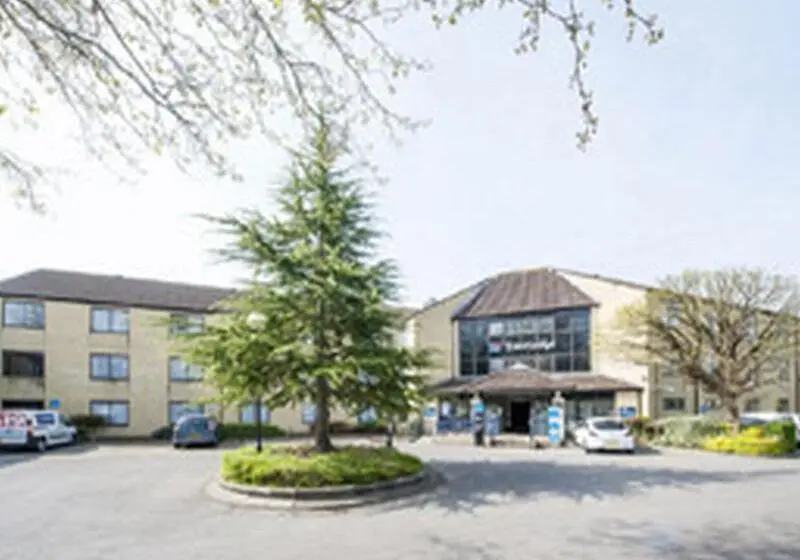 Hotelli Travelodge Bath Waterside