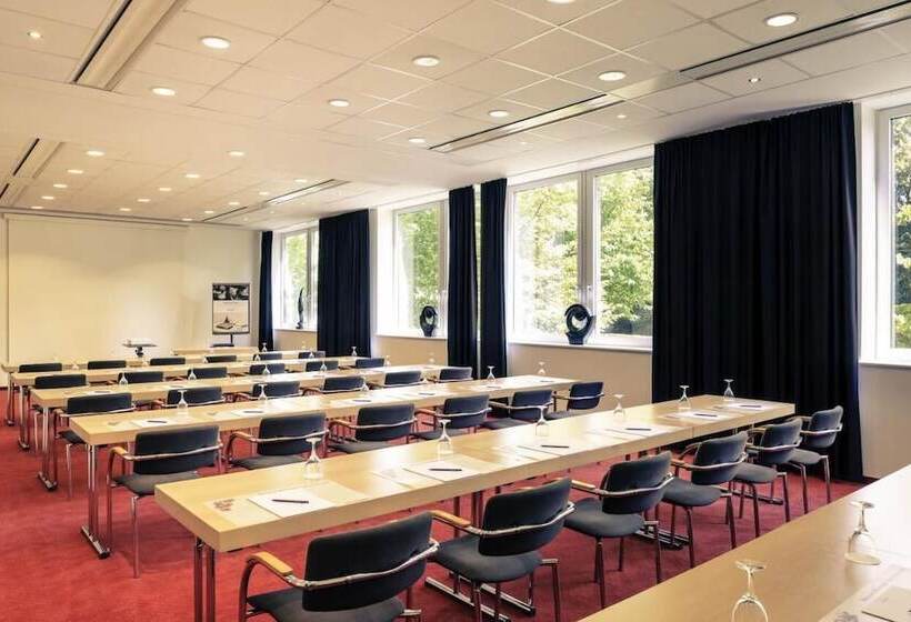 هتل Voco Dusseldorf Seestern, An Ihg