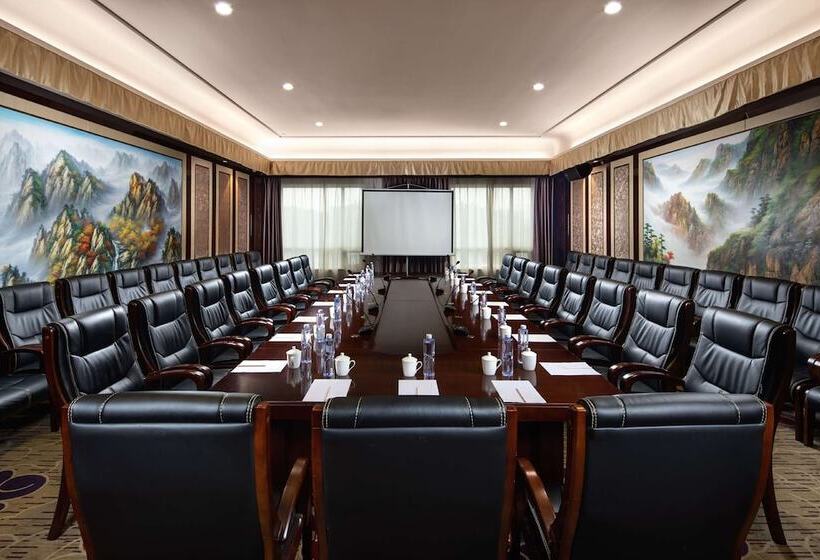 בית מלון כפרי Ramada By Wyndham Chenzhou