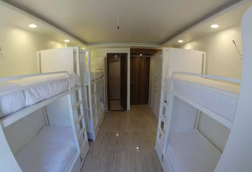 Hostal Moustache Rishikesh Luxuria