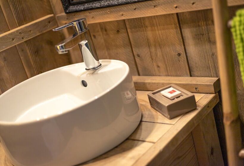 فندق Le Clos De Saires Lodges