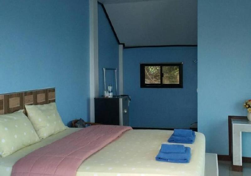 בית מלון כפרי Ocean View Resort   Koh Sichang