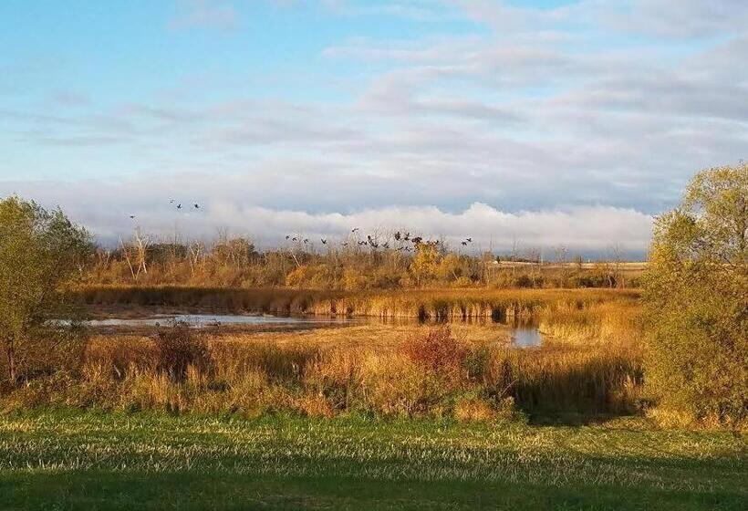 בית מלון כפרי Lakes Inn At Dunvilla