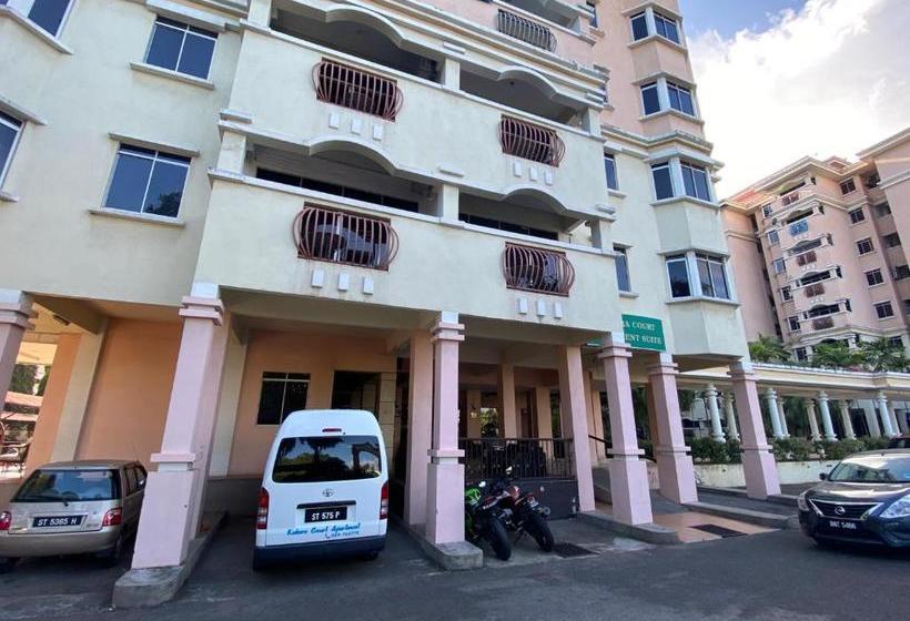 Hotel Oyo 90061 Kuhara Court Apartment Suite