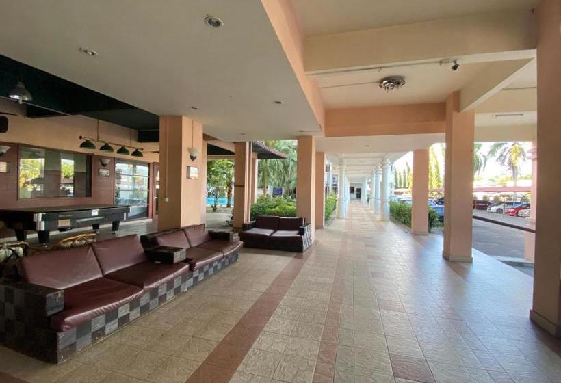 Hotel Oyo 90061 Kuhara Court Apartment Suite