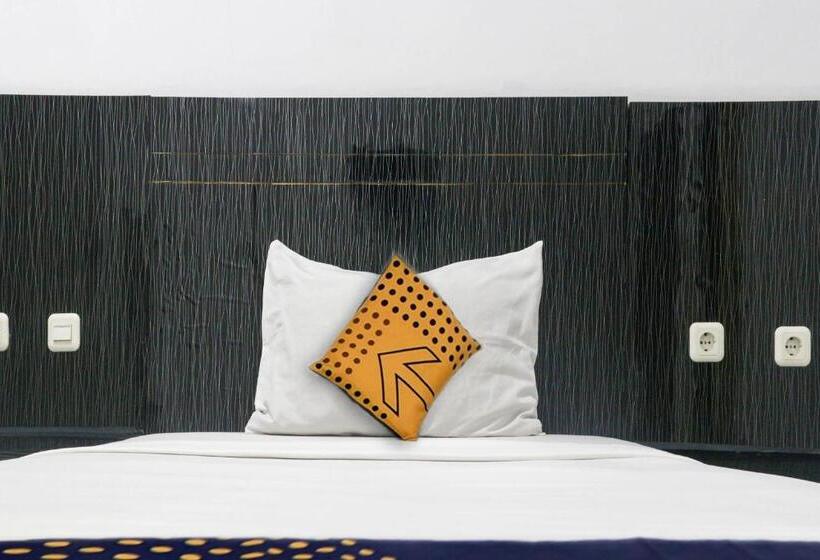 Отель Spot On 3605 Clarichie Guest House