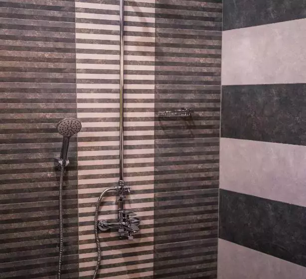 پانسیون Isle Of Highland Tours Guest House