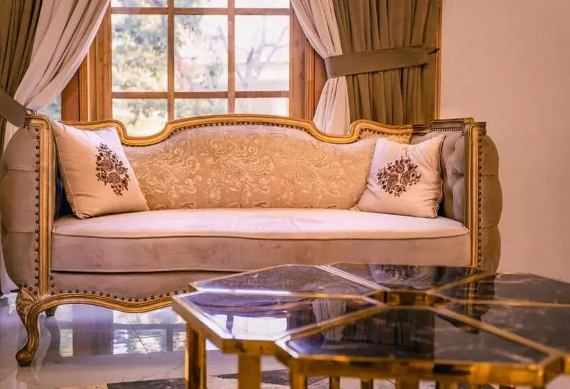 پانسیون Isle Of Highland Tours Guest House