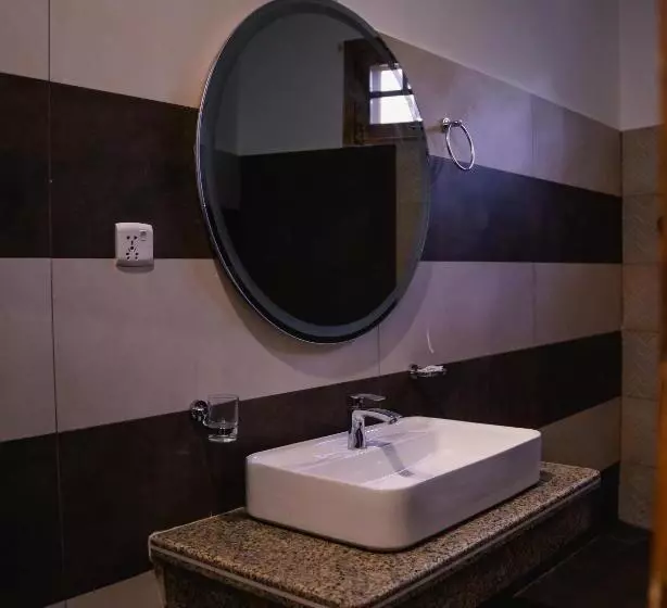 پانسیون Isle Of Highland Tours Guest House