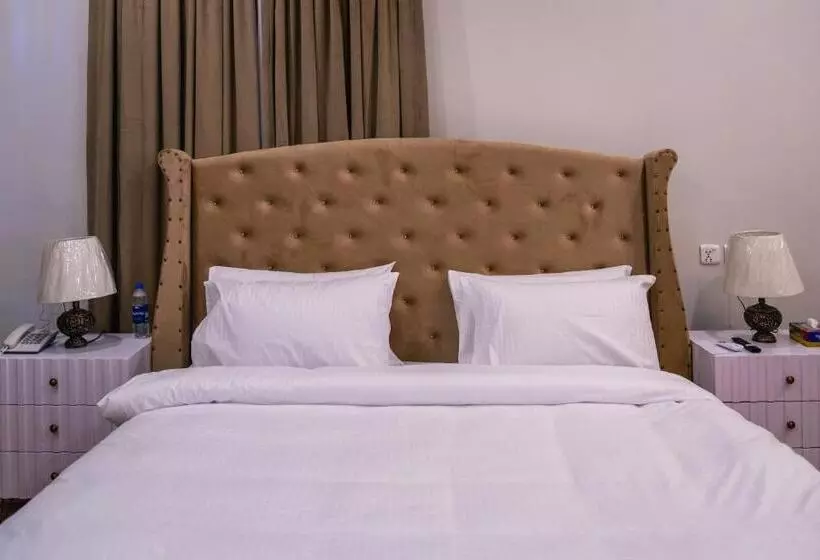 پانسیون Isle Of Highland Tours Guest House