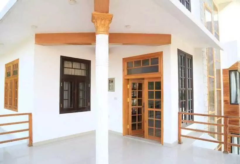 پانسیون Isle Of Highland Tours Guest House