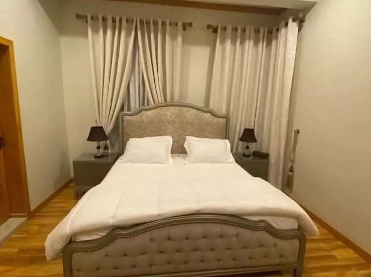 پانسیون Isle Of Highland Tours Guest House