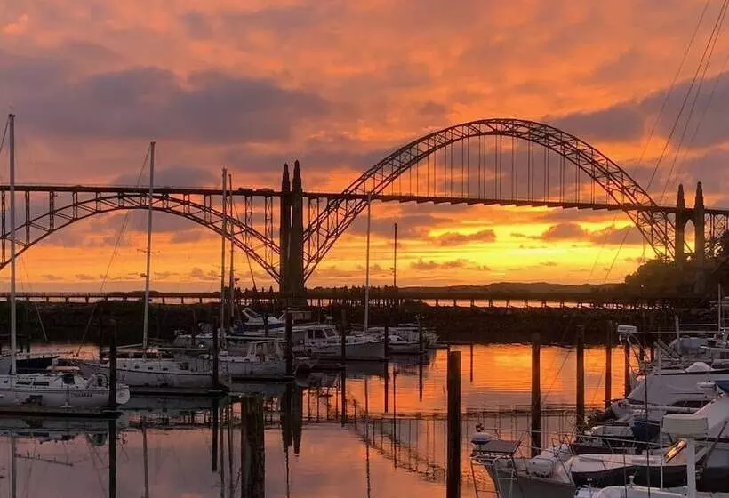 Aamiaismajoitus (B&B) The Newport Belle