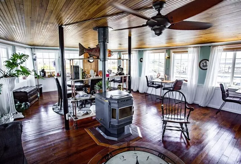 Aamiaismajoitus (B&B) The Newport Belle