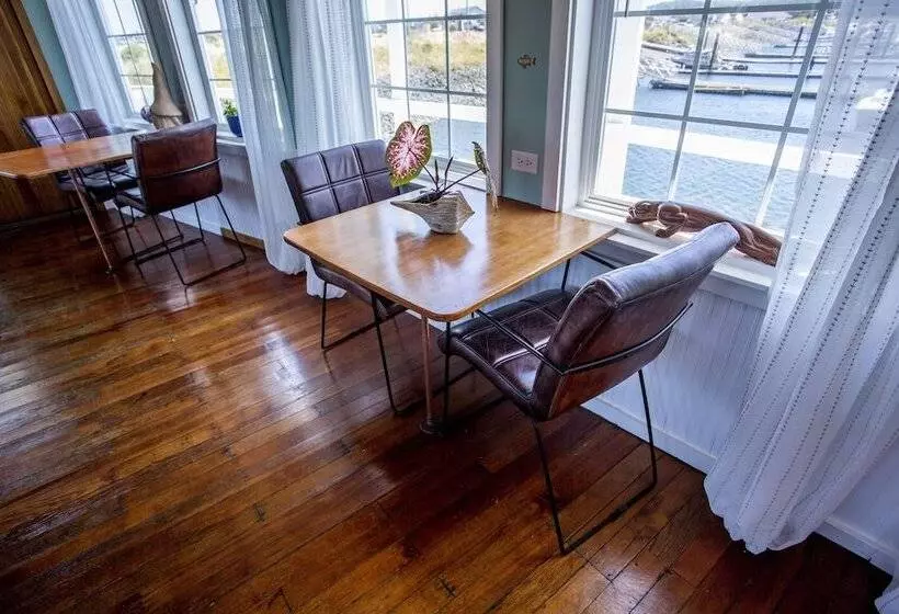 Aamiaismajoitus (B&B) The Newport Belle