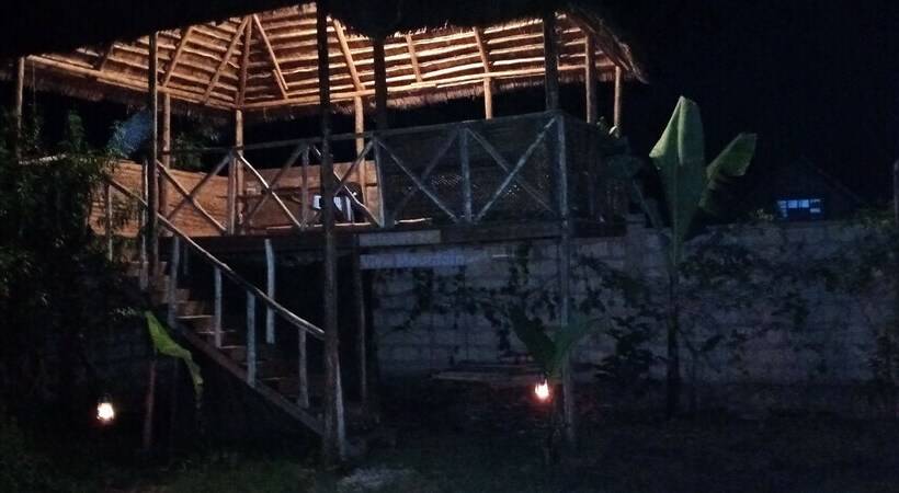 تختخواب و صبحانه View Mountain House Backpackers