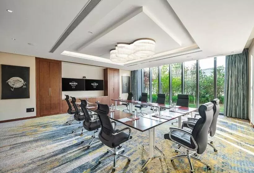 Hard Rock Hotel Dalian