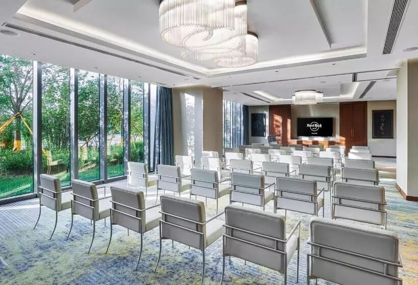 Hard Rock Hotel Dalian