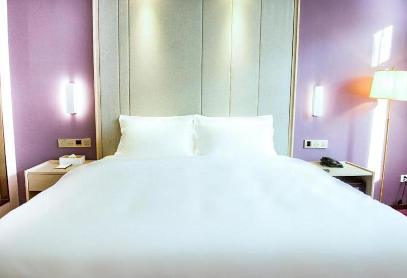 Lavande Hotel Beijing Changping Stadium