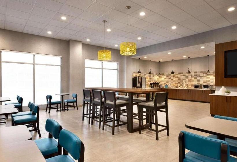 בית מלון כפרי Park Inn By Radisson Florence, Sc