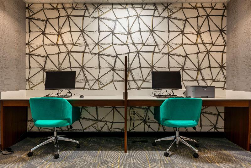 בית מלון כפרי Park Inn By Radisson Florence, Sc