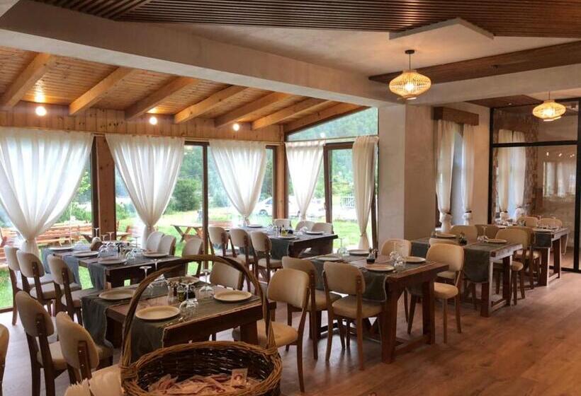 فندق Restaurant Alpet Theth