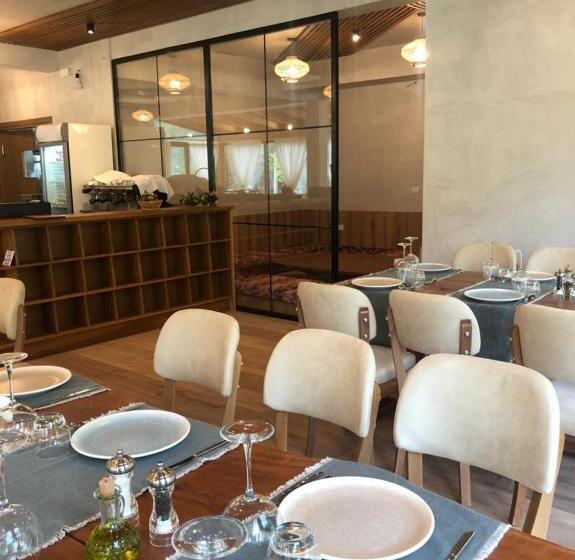 فندق Restaurant Alpet Theth