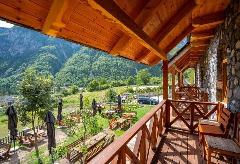 Hotelli Restaurant Alpet Theth