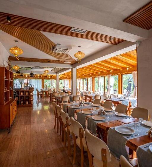 فندق Restaurant Alpet Theth