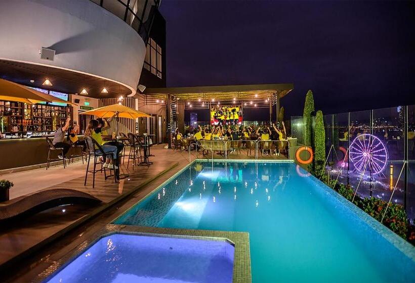 River Garden Hotel & Suites