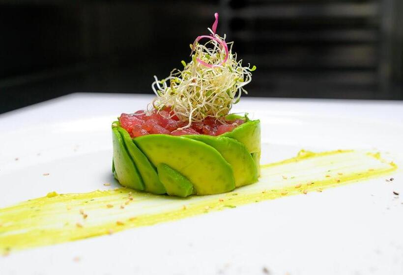 River Garden Hotel & Suites