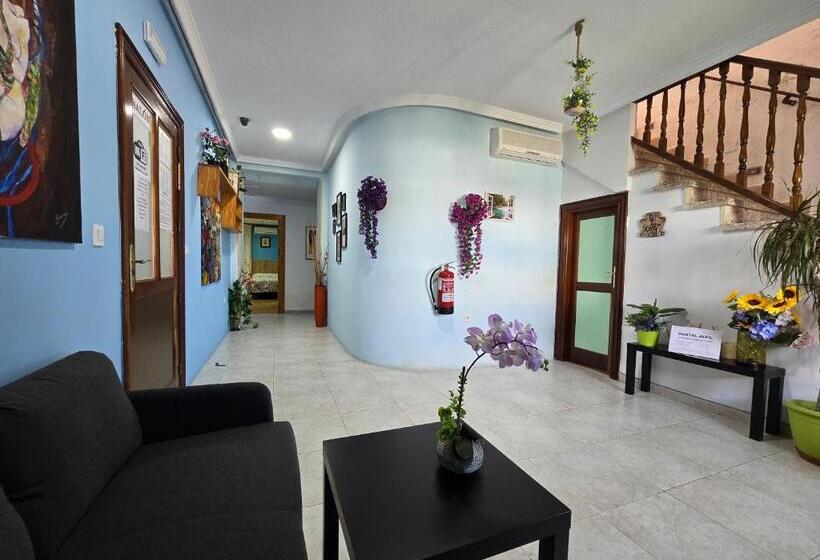 پانسیون Hostal Alfil