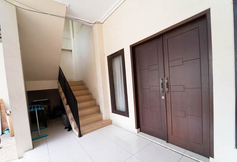 Pensione Koolkost Syariah Near Alun Alun Kota Bandung