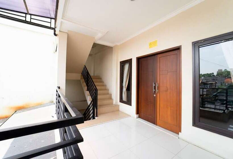 Pensione Koolkost Syariah Near Alun Alun Kota Bandung