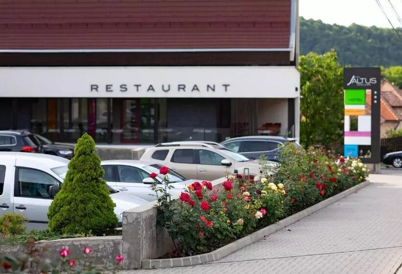 Altus Hotel & Spa