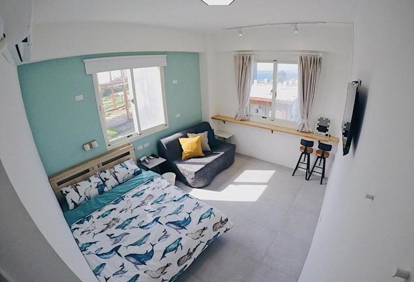 تختخواب و صبحانه Go On Vacation Hostel Green Island