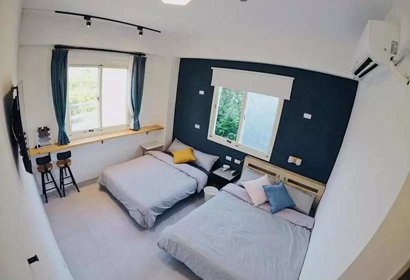 تختخواب و صبحانه Go On Vacation Hostel Green Island