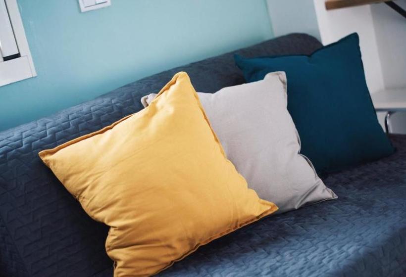 تختخواب و صبحانه Go On Vacation Hostel Green Island