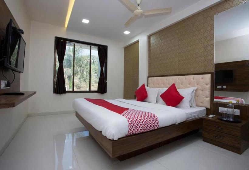 בית מלון כפרי Oyo 28293  Blh