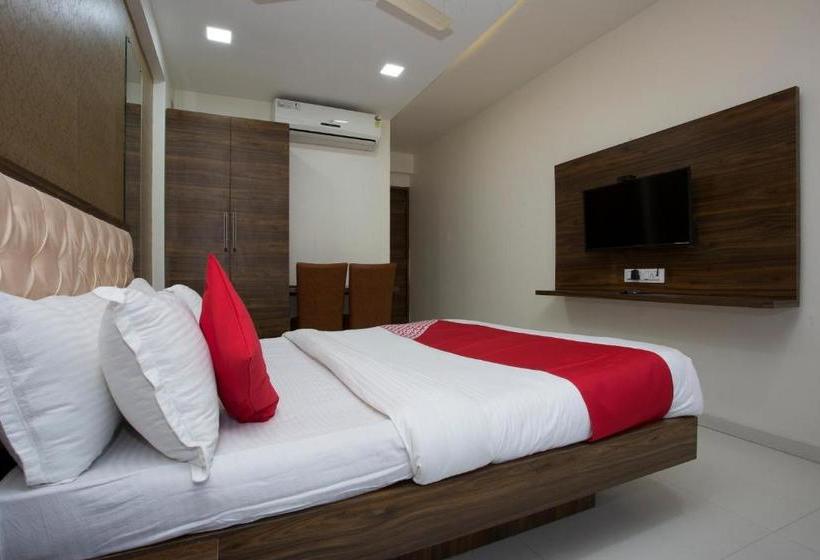 בית מלון כפרי Oyo 28293  Blh