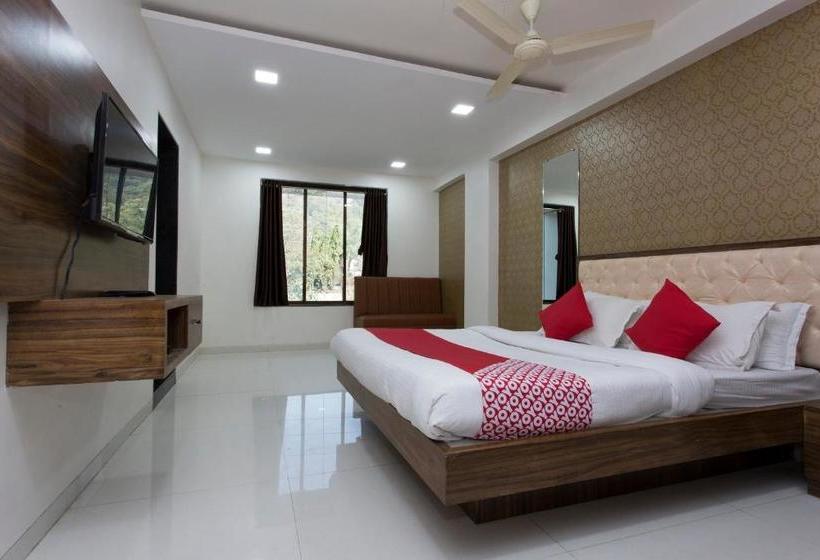 בית מלון כפרי Oyo 28293  Blh