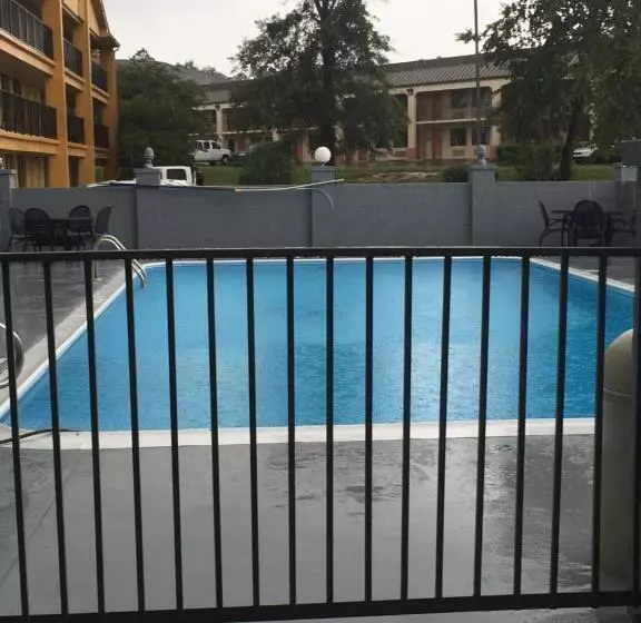 Hotelli Travelodge By Wyndham Mobile Al