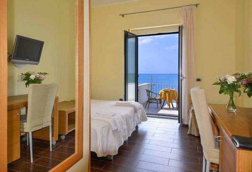 فندق Villa Nettuno