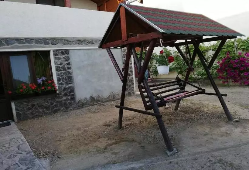 Majatalo Gyongyver Panzio