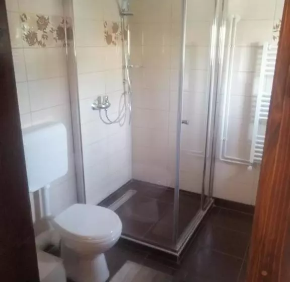 Majatalo Gyongyver Panzio